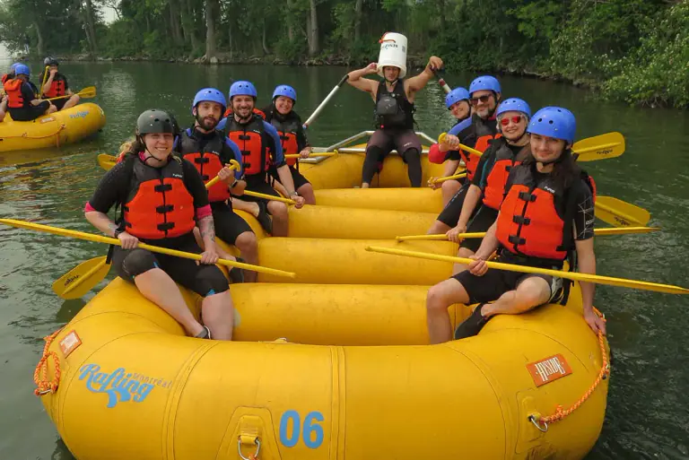 Rafting in Montreal: kompletter Guide zu den Lachine-Stromschnellen