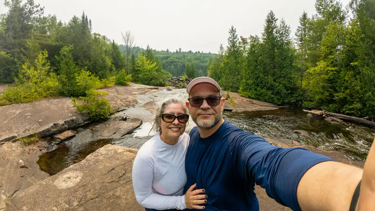 Halbtagesabenteuer bei Montreal: Wandern und Kajakfahren bei Au Canot Volant