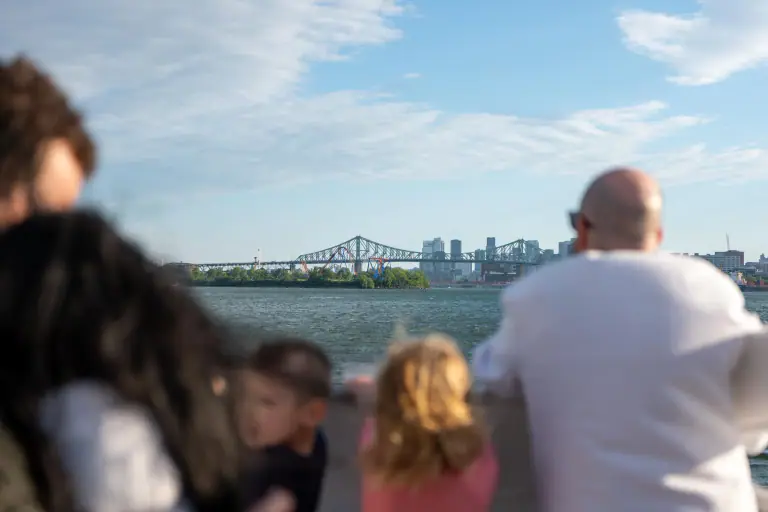 Montreal–Boucherville per Boot: Sankt-Lorenz-Überfahrt zum kleinen Preis