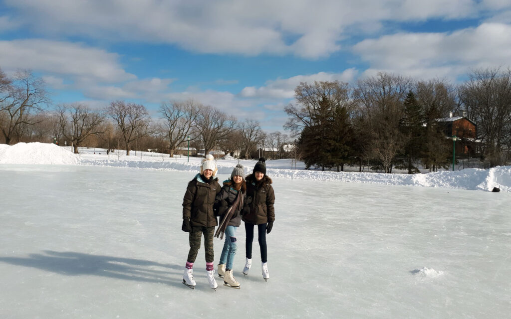 Vale a Pena Visitar Montreal no Inverno? A Realidade (Nua e Gelada) de quem mora aqui 16 Parc Bernard-Landry em Laval